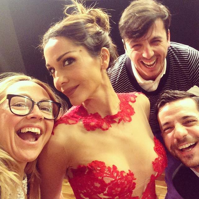 Desp1naVandi's tweet photo. Στις πρόβες!Ενα μηνα πριν! @mirodesigners @alexkatsaiti #fbf http://t.co/zY9H2vFuNp