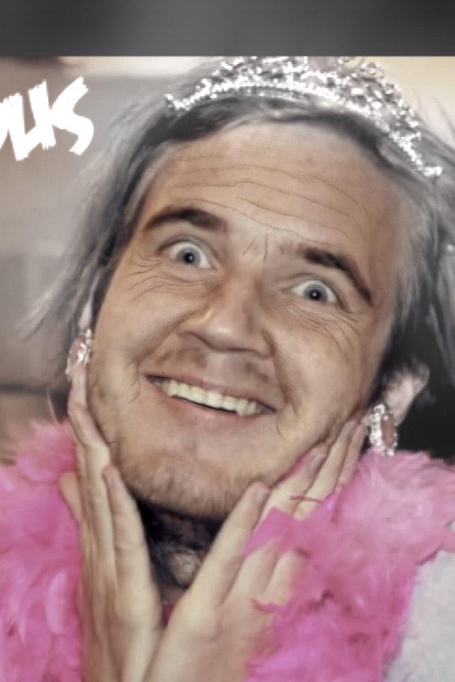 He's still a fabulous old person😂 <a href="/pewdiepie/">pewdiepie</a>