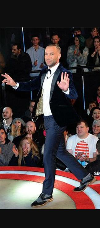 FeetJazzle's tweet image. @CalumBest Calum To Win! Its his Birthday Today!!Mobile 6442403
Landline 09020442403 🎁🎉💝 Calum To Win! Good Luck 🍀 x