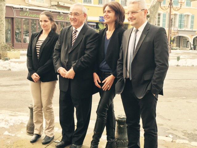 NotreVaucluse's tweet photo. @Departement_84 @laprovence Lancement de la campagne #NotreVaucluse M.Chabert-D.Santoni #apt @ump @ump84vaucluse http://t.co/njiGSulP2V