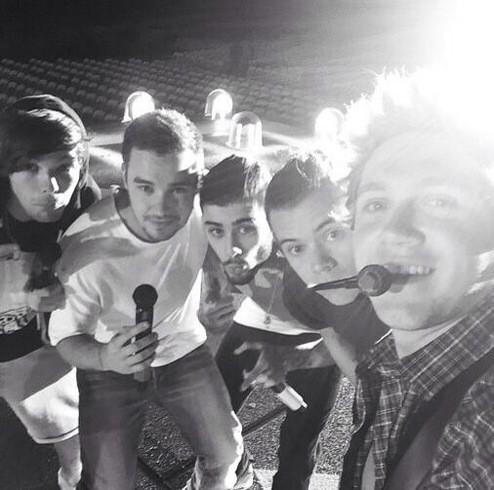 killurzayn's tweet photo. yess http://t.co/y6Szya5CpW