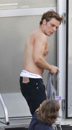 CallousFallacy's tweet image. "Um&amp;gt;?"