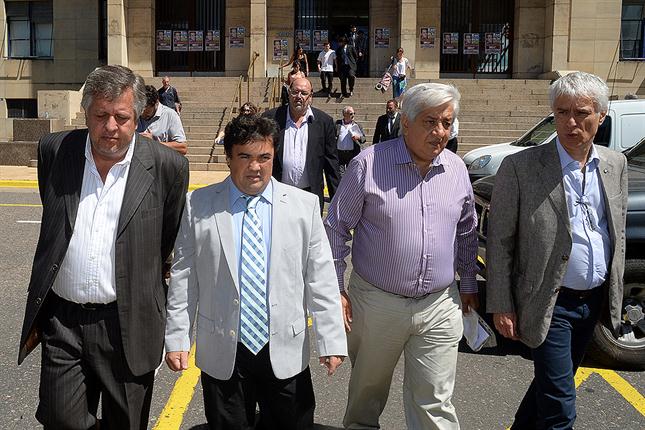 JMCampagnoli's tweet photo. Fiscales convocan el 18 x #Nisman: "Que el silencio signifique la paz que necesitamos" http://t.co/rOO3KpJsXf http://t.co/ecOlWeZUO3