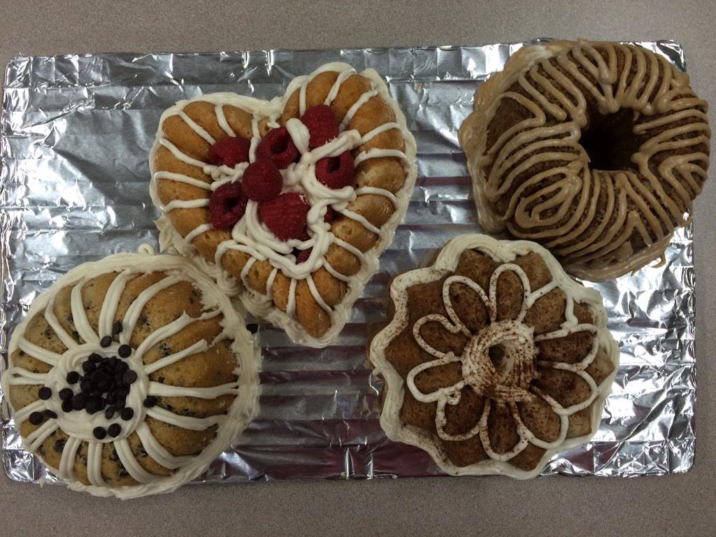 MrBooherSCHS's tweet photo. This cake is not for you!  Lower D teachers only. Thanks @P4r4LL3L http://t.co/yeD697uXZa
