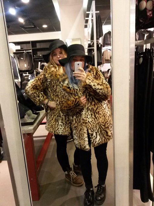 Pussy pussy money money http://t.co/3t2EIOONbE<a href="/tag/onlyfans"class="tags"><span>#onlyfans</span></a>