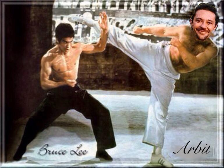 Los dos mas grandes karatecas de la historia, se imaginan una pelea entre ellos dos?