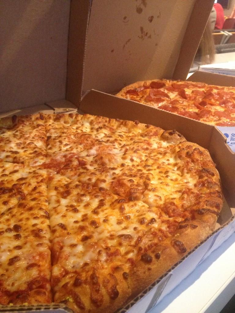 USCRPL_LunchOps's tweet photo. The crusty crab pizza is the pizza for you and me! Thanks @USNavy #spacepizza http://t.co/LE65IPLhA4