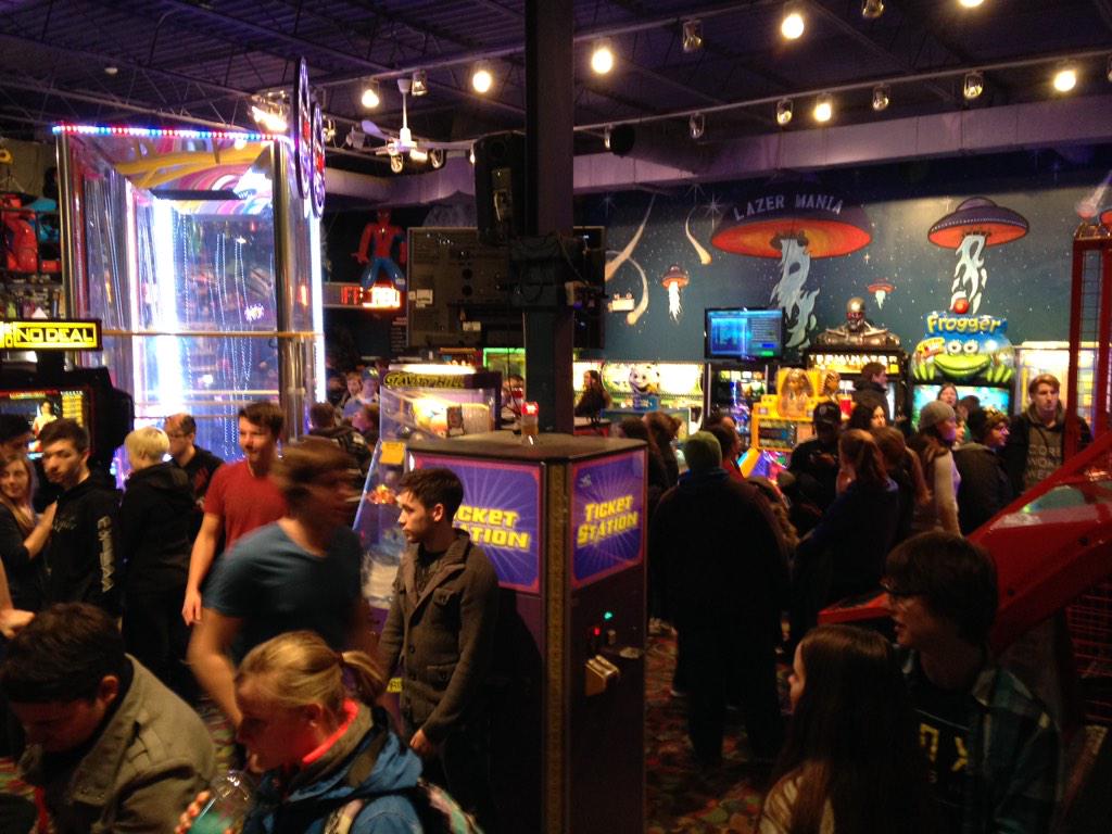 yfcwaterdown's tweet photo. 31 Waterdown youth and leaders are hitting up Laser Mania for the night! #lasermania #waterdownyouth http://t.co/Dzgx1uNSpH