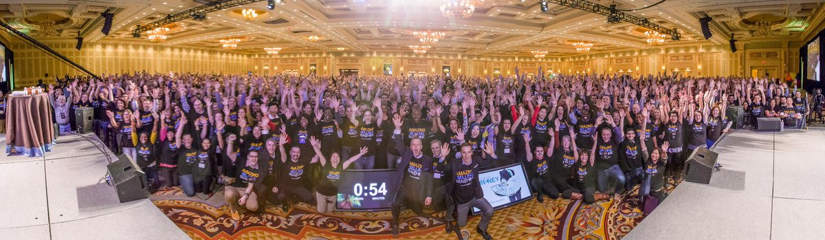 Amazingdot_com's tweet image. WOW!! Check out the #AMAZING group photo of our ASMers! #ASM4Live