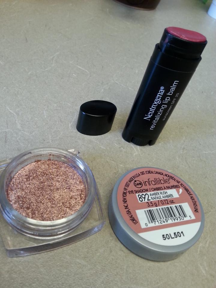 MissZofiaMaria's tweet photo. My fav. products right now @neutrogena colored lipbalm& @LOrealParisUSA infallible eyeshadow in #AmberRush http://t.co/Sjjheh16xO