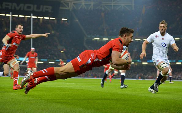 RT <a href="/ultimaterugby/">Ultimate Rugby</a> 20 minutes into the game and Wales lead 10-5 against England.  ultimaterugby.com/match/wales-vs…  <a href="/ceriidwenn/">Ceridwen Price</a>