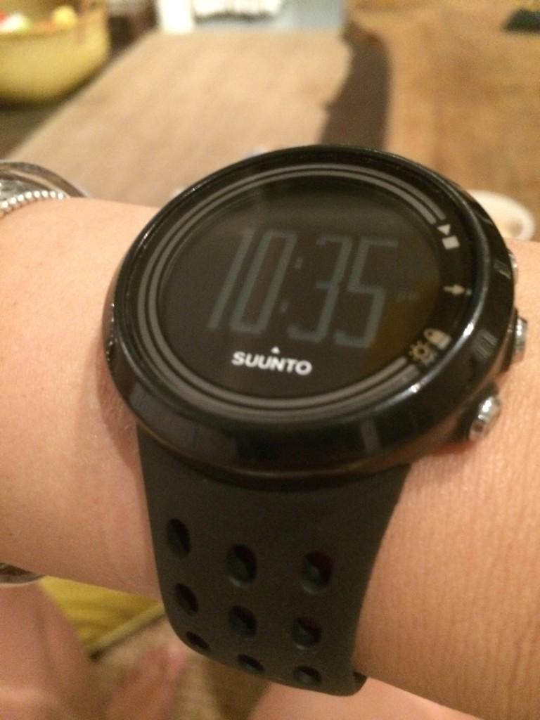 KobaSolms's tweet photo. Dear @SUUNTOUSA Please help me find a M5 Male black watch in South Africa...Has the M series been discontinued? http://t.co/TsTvPG0jko