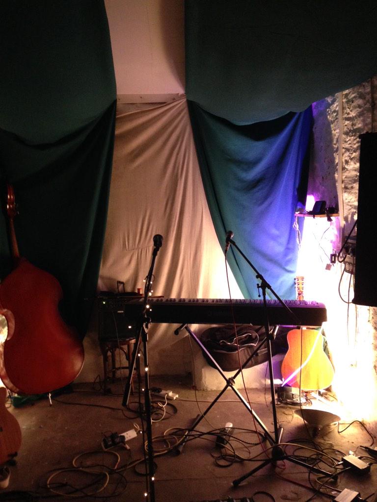 TheBrisSessions's tweet photo. Great little gig space here at the @LouisianaVenue  looking forward to @_natalieholmes 'set! http://t.co/fYMbrRLNXT