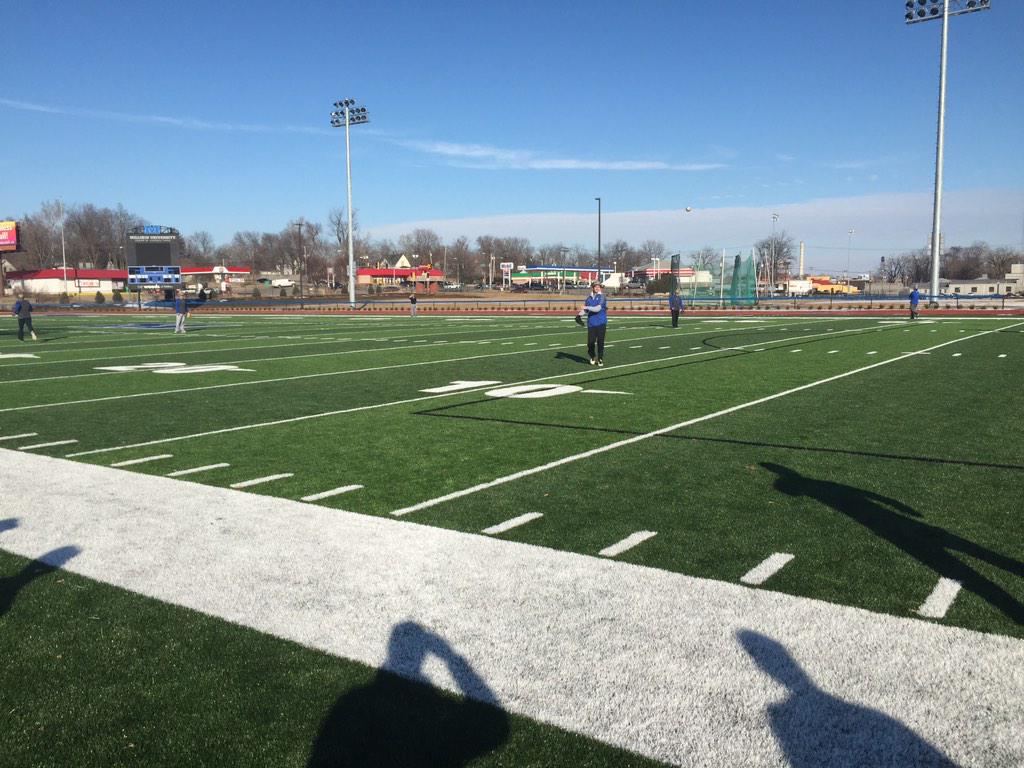 HCBigBlueBSB's tweet image. Another day of sun and outside practice. Great Friday. #bigbluebaseball