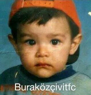 ErdinAydan's tweet photo. Bu bal küpü Burak mı gerçekten 👼 tam karakuzummuşyaa 😄😄 http://t.co/SJhvPy6Qrg