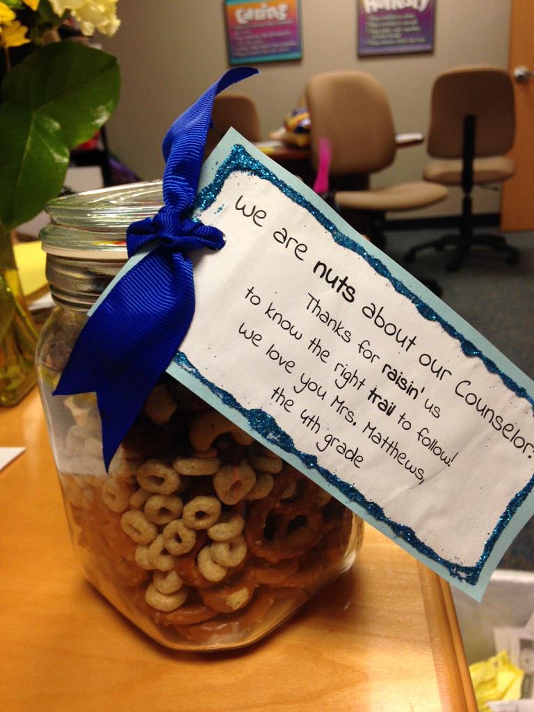 matthewshawks's tweet photo. Thank you to my Hirsch Family!!  My students are the best! http://t.co/LpM3sj4Eng