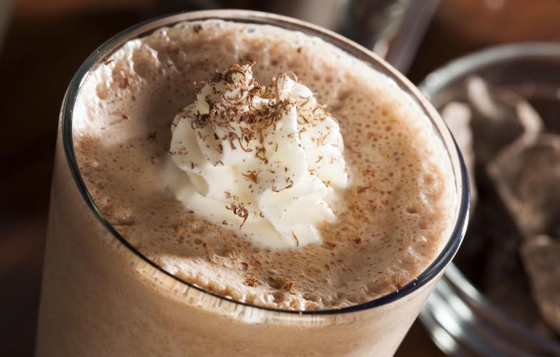 MarcoBeteta's tweet photo. #MBCooking ¡Empieza el sábado con malteada de chocolate y plátano! Enjoy! http://t.co/aX1439sUHh http://t.co/DPVdibrBLe