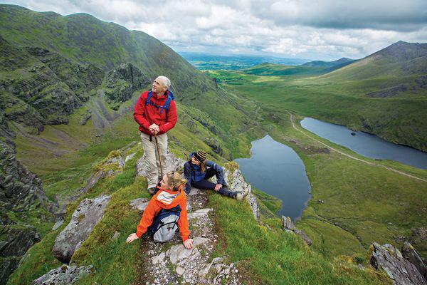 Failte_Ireland's tweet image. Travel writer/actor @AndrewTMcCarthy journey to The Kingdom via @NatGeoTravel travel.nationalgeographic.com/travel/a-song-…  @theplanetd