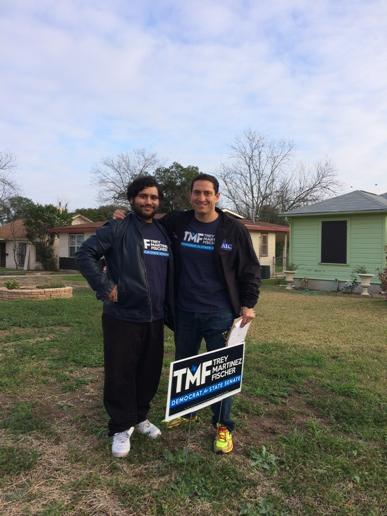 TMFtx's tweet photo. Another great day block walking the field with volunteers like Allen Arredondo! #SD26 #FieldWins #TMF26 #Fight4SA http://t.co/7DIU6sINil