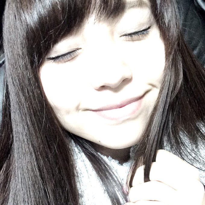 前髪いい感じ♡ セットしやんでいいし楽チンだ♡ いってき！ http://t.co/hZzxTgb1G6