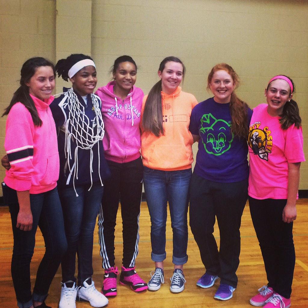 Lucy_J11's tweet photo. WE ARE THE CHAMPIONS !!! 27-0 ! 🏀💙 http://t.co/beRzrbA9ep