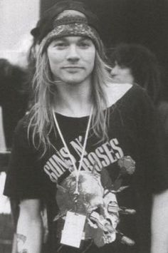 William Bruce Rose, más conocido como Axl Rose cumple 53 años de vida.
HAPPY BIRTHDAY AXL 