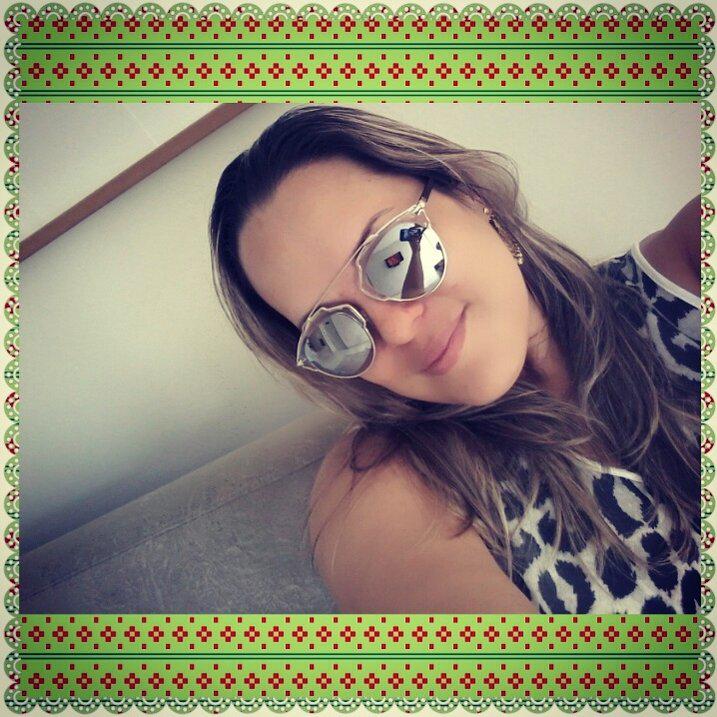 monaenfa tweet picture
