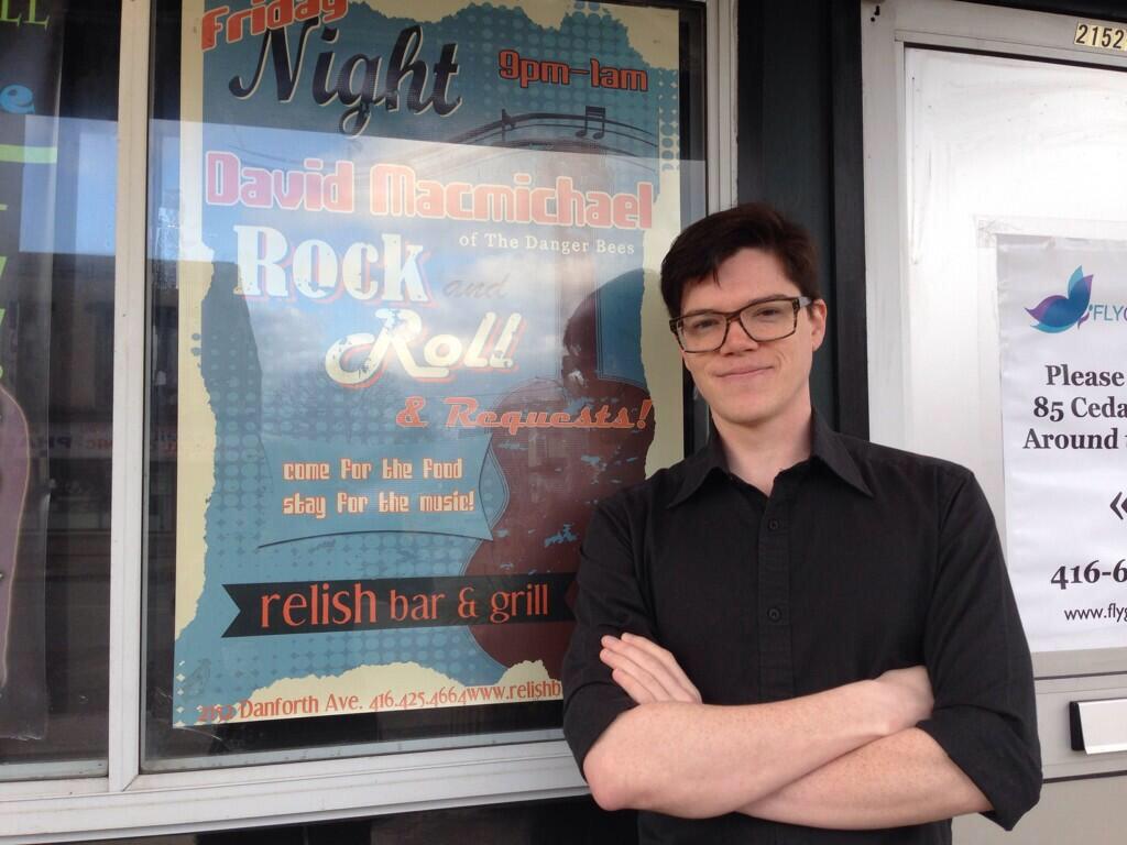 alhaizoasis's tweet image. It's Friday night! That means it's @D_Macmichael &amp;amp; the $5 Tallboys 9-1am #wegolate #indiemusic #livemusicTO