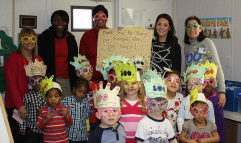 Molly_Capps's tweet photo. Today's surprise= "Thank you for being our principal for 100 days!" #APSpreschool #LoveMyJob #bucketfilled http://t.co/8p2OHx7ZWs