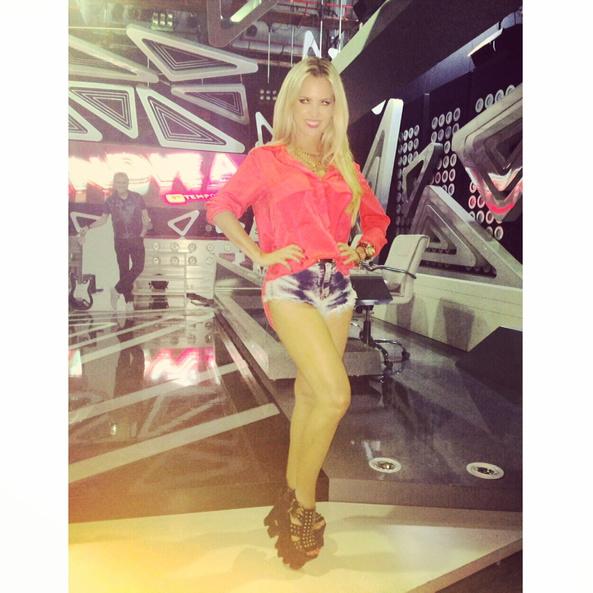 Hoy en @BenditaOk con ?? @luciano_marra‼️‼️ http://t.co/YDhd46vg3o