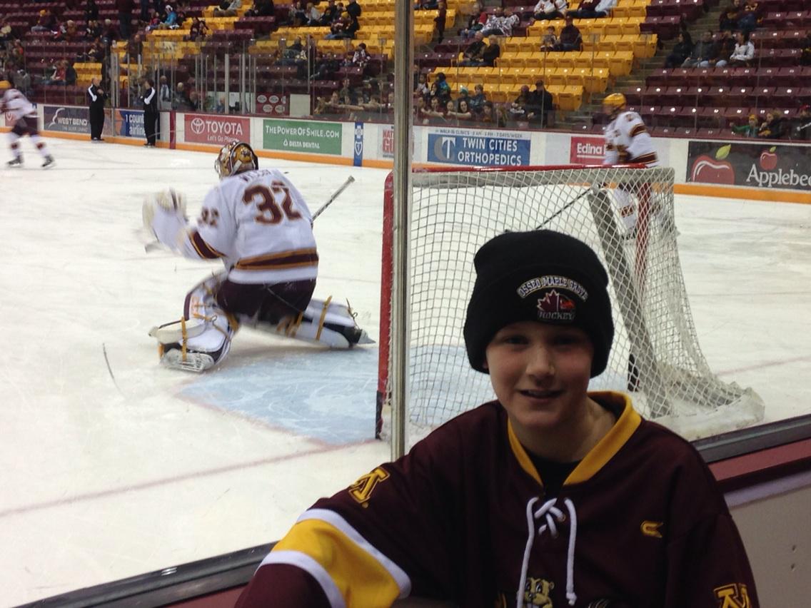 SunsetCG's tweet image. #prideonice