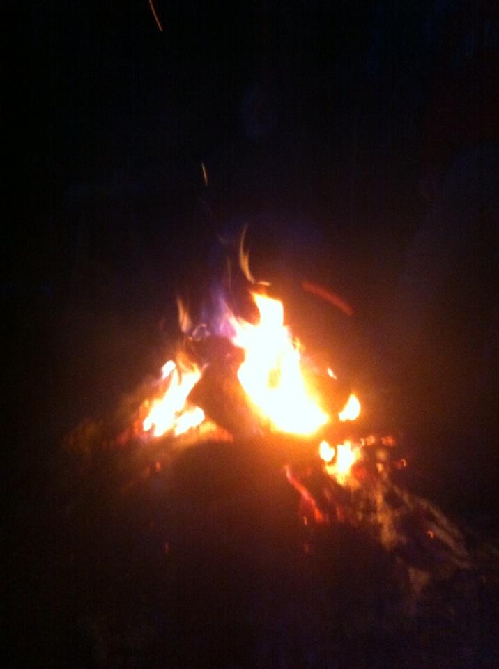 l_davidfrost10's tweet image. A fire burns inside. However this one happens to be outside.