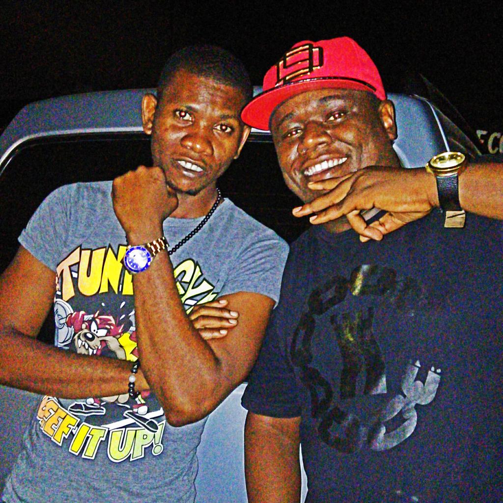 Chibau_tz's tweet photo. My Producer #RashDon #NaongeaNawewe http://t.co/KMO6R5H13K