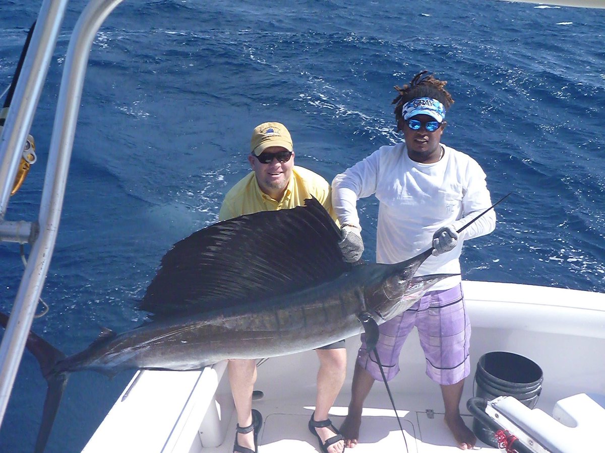 costaricagraham's tweet photo. @DreamOnFishing @jamiebraun007 http://t.co/NewLex9BFR