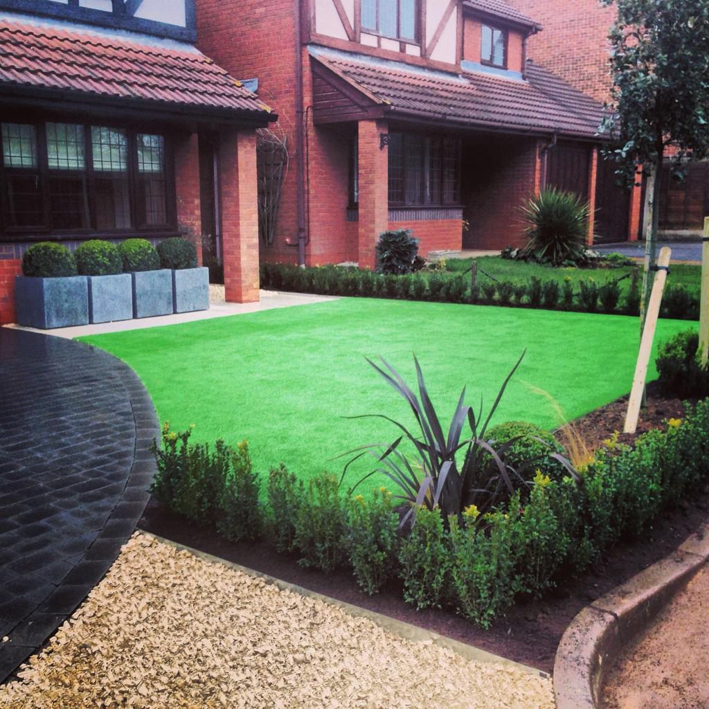 artisanbristol's tweet photo. Finished in Winterbourne! Thanks to @uppergrass for such great product and service.  #artificialgrass #Landscaping http://t.co/jk0DtTWKOG