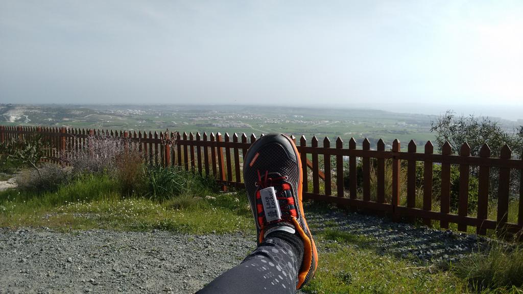 misko_thomka's tweet photo. back in training after @ArcticUltra100 , with @AltraRunning &amp; @LaceLocker  #nevergiveup #ultrarunning http://t.co/ZuT4hldxth