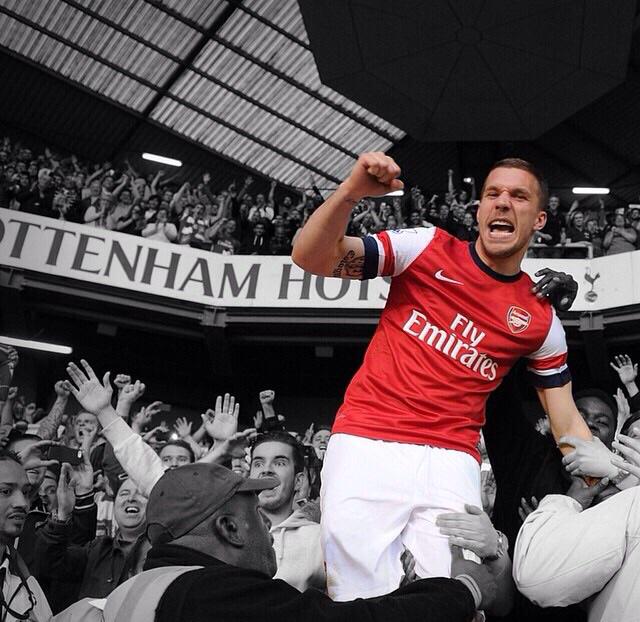 Podolski10's tweet image. Good luck my boys playing this Derby today! London is in Red 🔴 Come on gunners! #RedArmy #Gunners #Poldi #Derby #AFC