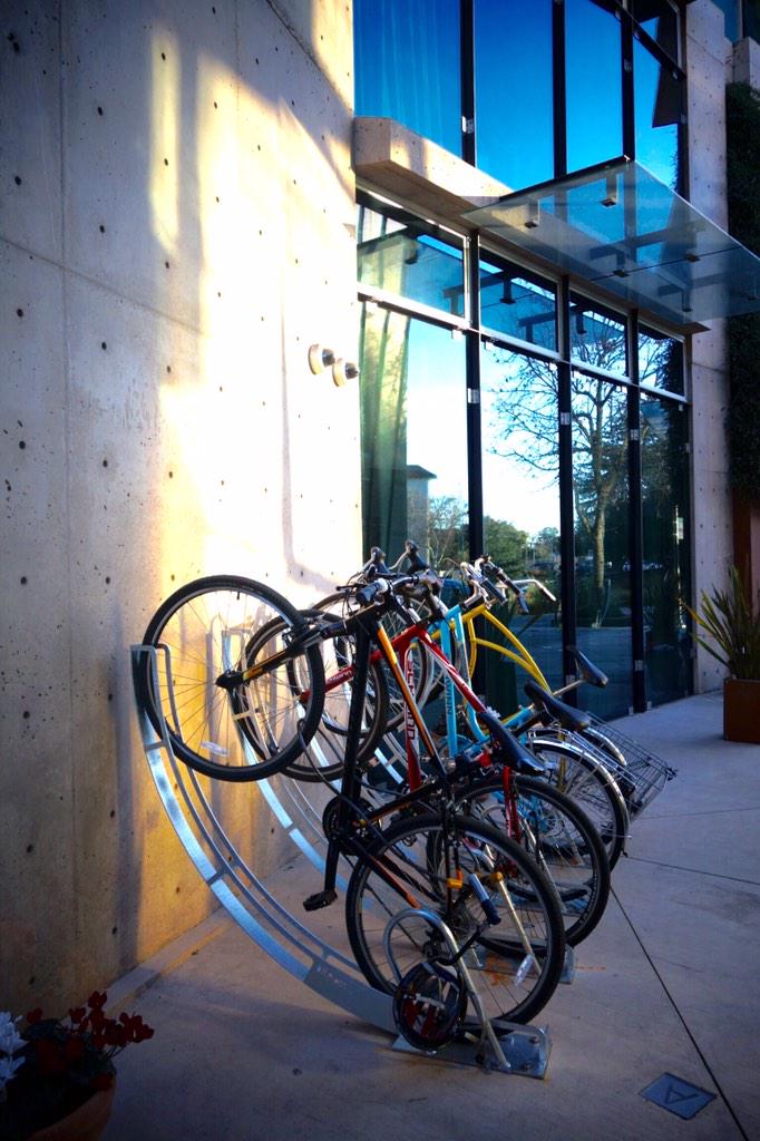 bikearc's tweet photo. Happy Friday! http://t.co/wLsqft1ArQ