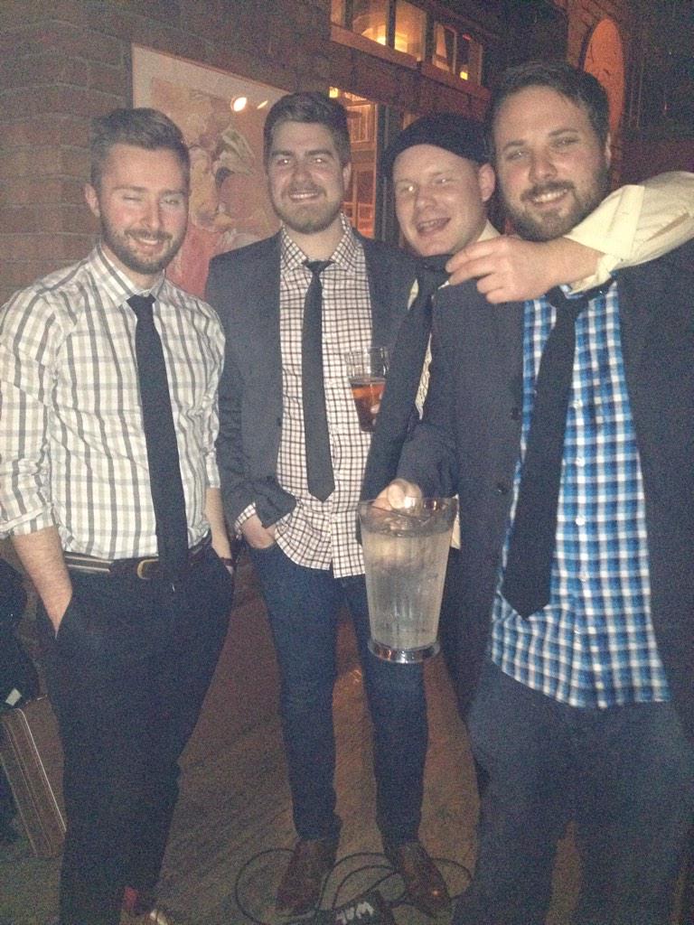 ShoestringBand's tweet photo. Hitting the stage @swansvictoria in mere minutes http://t.co/Xwvp3G6mwO
