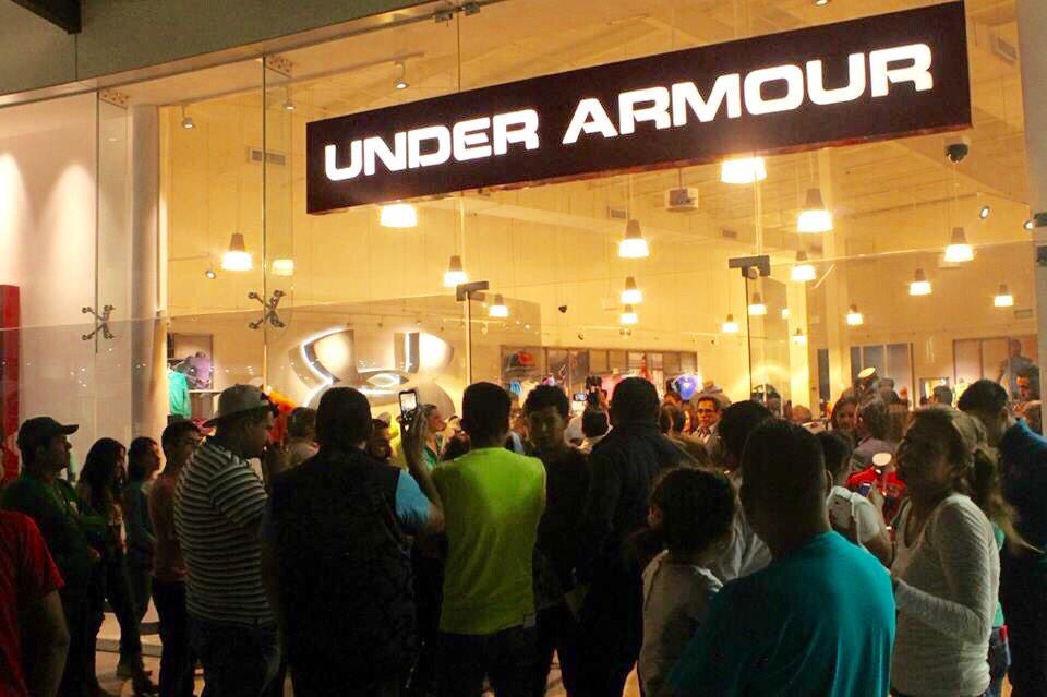 Micky072's tweet photo. Under Armour en León!!! http://t.co/xW3qADwMTY