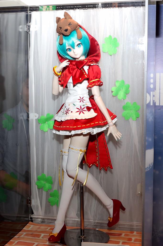 Miku Hatsune Snow Dolfie Dream (Volks) B9Ob6ouCAAA1psI