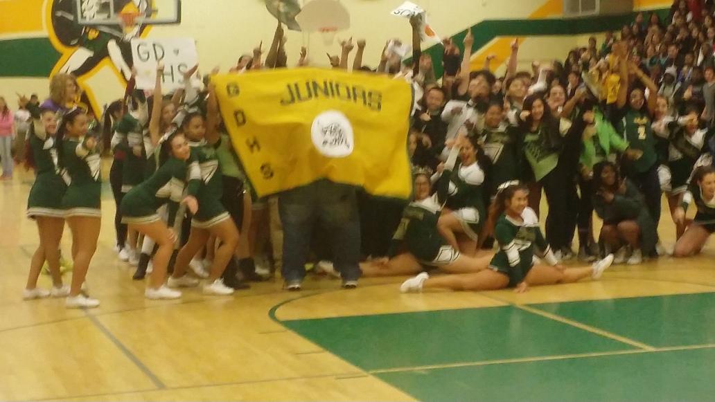 iamtherawest23's tweet image. 