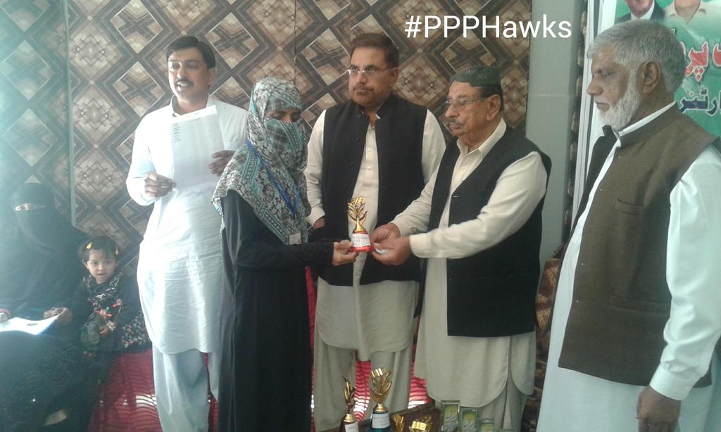 AleemUnar's tweet image. #BBSYDP 100 Boys and Girls were under the CIT course. PS66 PPP MPA Mir Hayat Talpur distributed certificates.