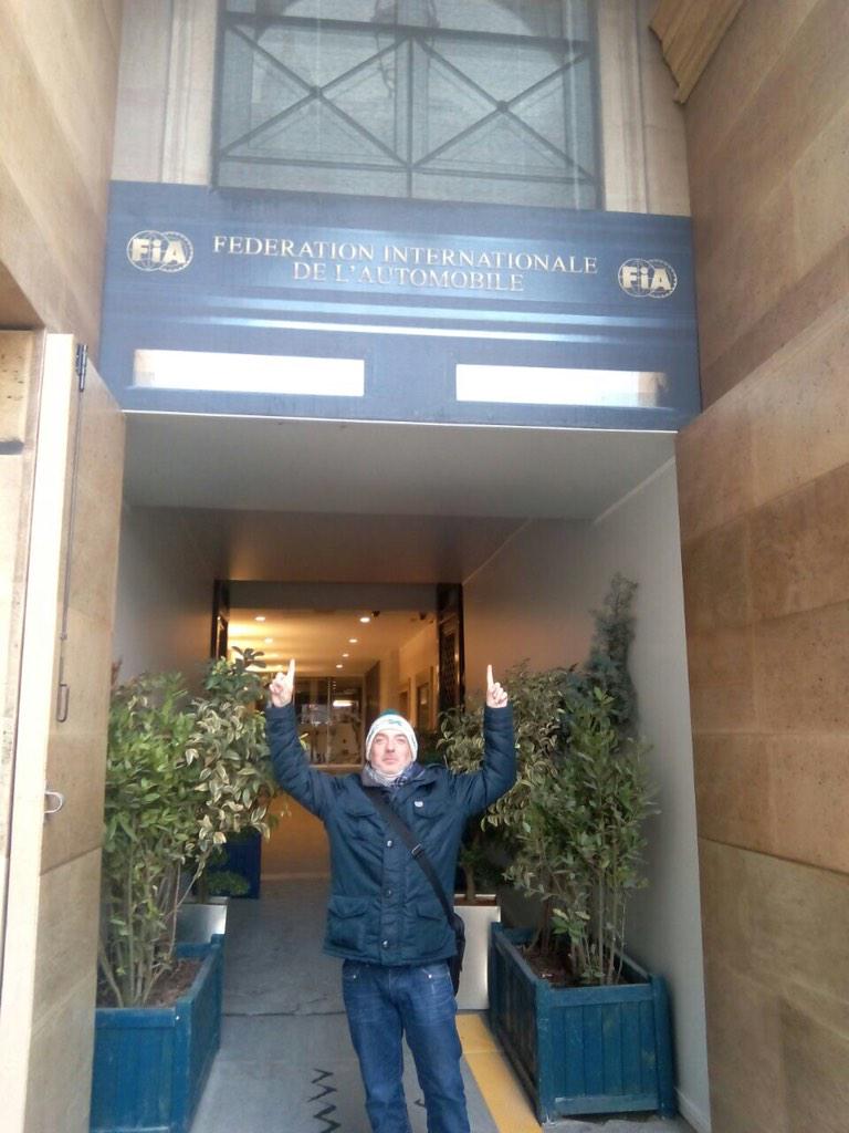 edu_astur's tweet photo. Este va a ser el año de Fernando Alonso. Me lo confirmaron en este chiringuito... http://t.co/30m5VNsiOa