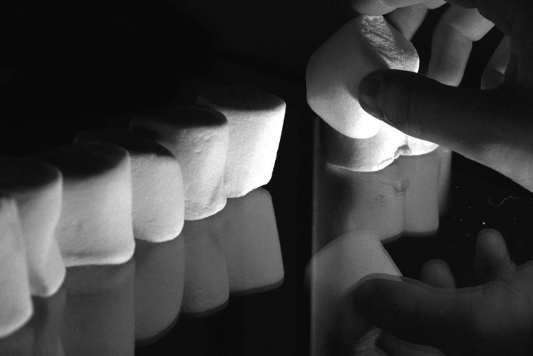 Slik oppsto marshmallow-testen – psykologisk.no/2015/02/slik-o… <a href="/PaxForlag/">Pax Forlag</a>