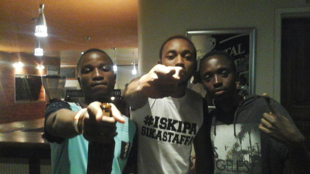 MzoeSeven's tweet photo. i proudly present #iskipa @PritchardTeeko @StaffaDJ @TheBoyAsaph @iam_mjsings  @LordSlimzar @KiddoKulprit @LuloCafe http://t.co/tcG91NNIHy