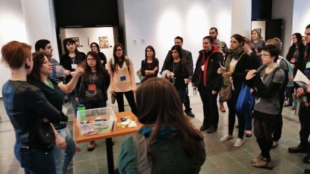 festiomuse's tweet photo. Les participants découvrent les chantiers et sont invités à faire un brainstorm géant #FOM2015 #FOMlovers http://t.co/SgNd34jLHs