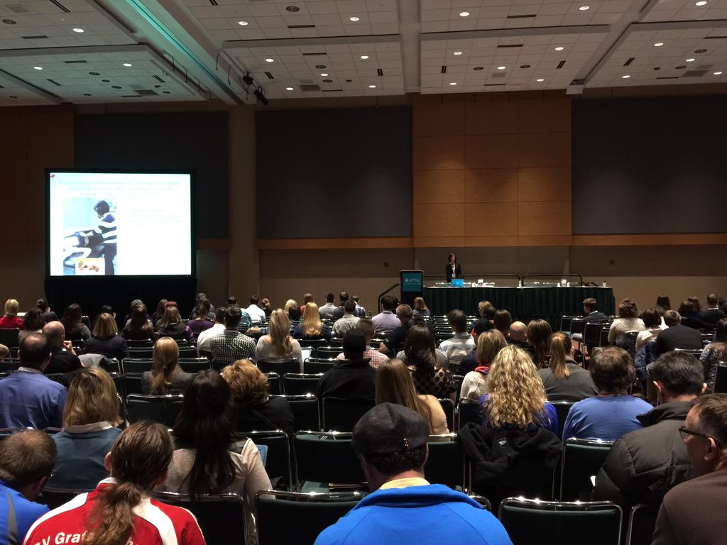 drphilpage's tweet photo. Packed house for Dr Clare Frank at #APATAcsm on DNS. #pragueSchool @clarefrankdpt http://t.co/IuFT2Pefsn