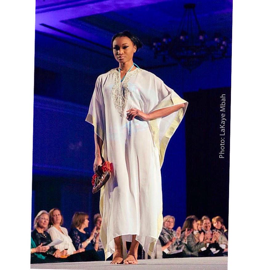 Model_Shanti's tweet photo. Rocking my @YatraCollection beach dress at the VA Symposium fashion show in #WilliamsburgVA πππ£ #yatra #splashmodelπ http://t.co/9QE3GE1NWN
