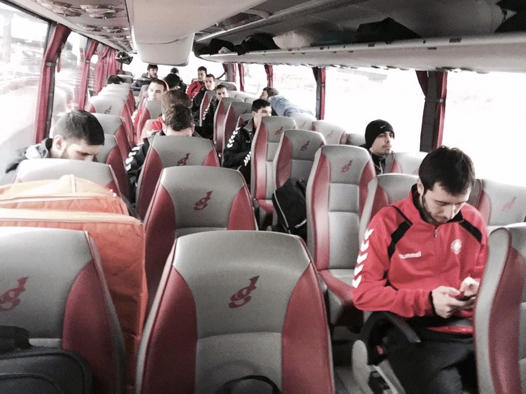 Camino del Pabellón en Guadalajara <a href="/gijonjovellanos/">Royal Premium Gijón</a> #CadaPartidoUnaFinal #AsturiasesdeASOBAL #NeverSurrender